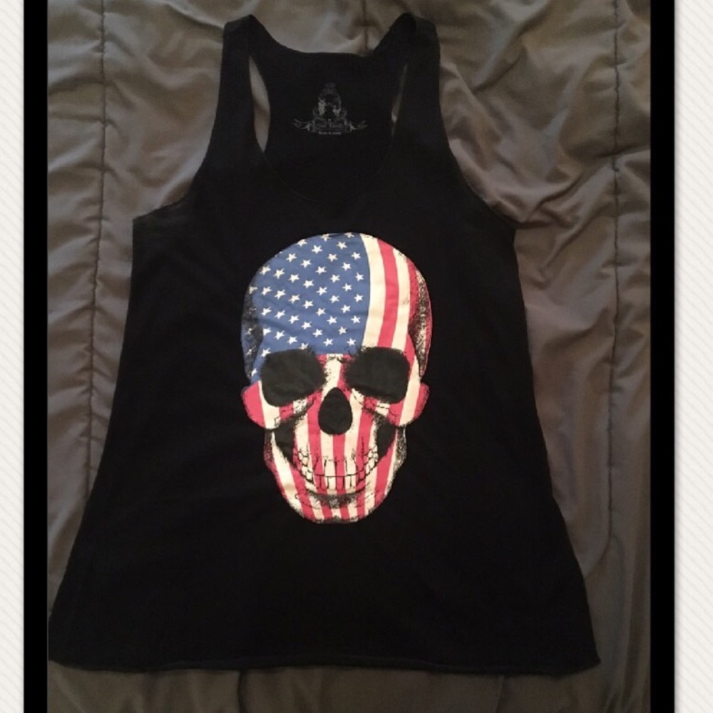 Skull tank